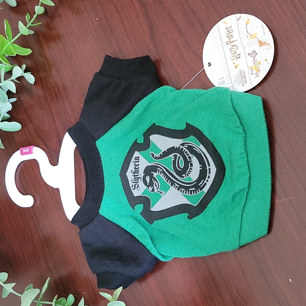 XS slytherin pet tee